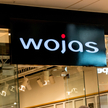 Wojas sypnie groszem