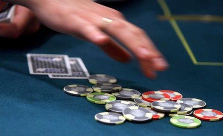 Pokerowa piramida finansowa