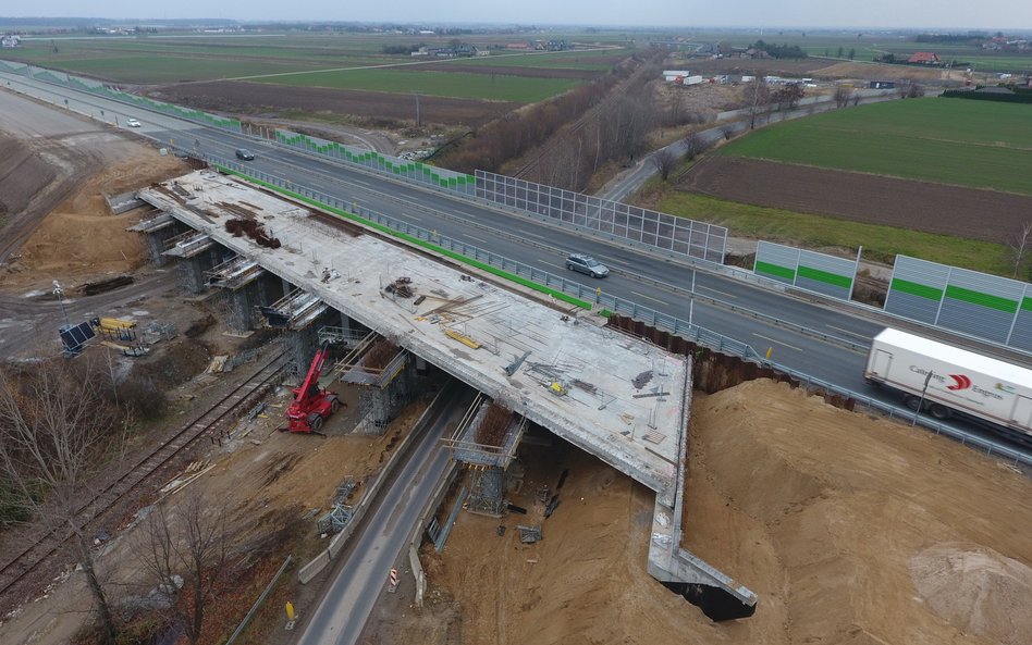 Osobne przetargi na A2. GDDKiA chce ograniczyć ryzyko