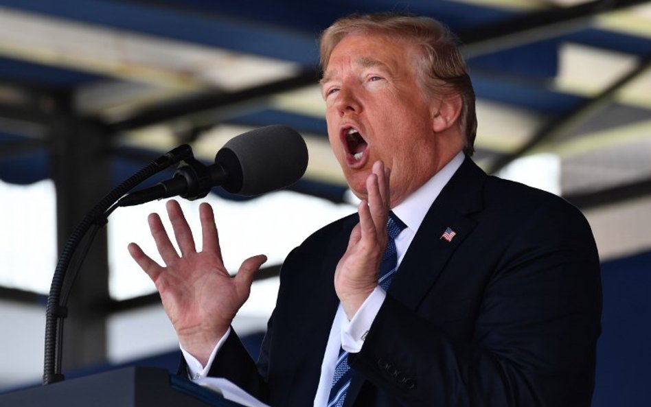 Trump stawia się ponad prawem? Chodzi o Twittera