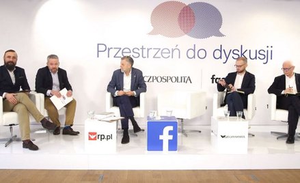 Czy internet zagraża współczesnej demokracji? Debata na żywo