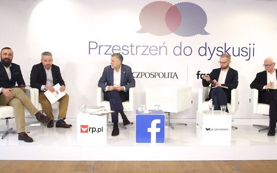 Czy internet zagraża współczesnej demokracji? Debata na żywo