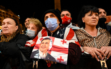 Micheil Saakaszwili kontynuuje głodówkę. Jest w stanie krytycznym