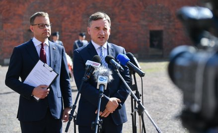 Marcin Romanowski i Zbigniew Ziobro, którzy ukrywają się na Węgrzech przed polskim wymiarem sprawied