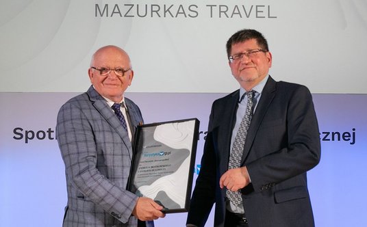 Andrzej Hulewicz, Mazurkas Travel