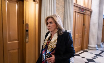 To nie jest nieszkodliwa halucynacja – napisała do szefa Google senator Marsha Blackburn