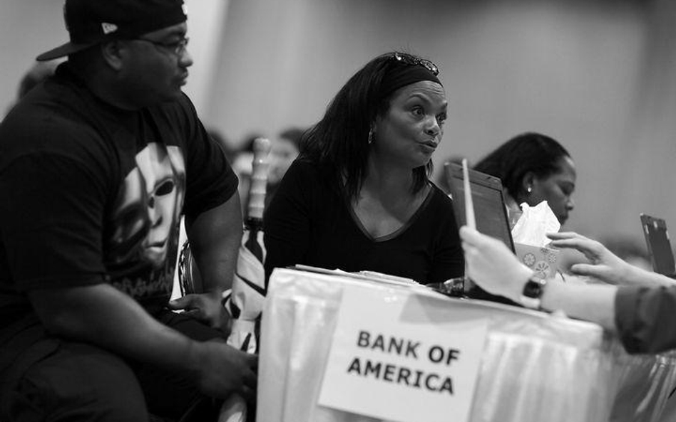 Bank of America bije prognozy
