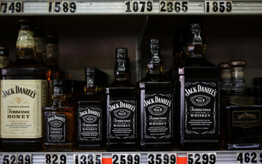 Rosjanie ogłosili, że w whisky znaleźli związek stosowany w walce z kleszczami
