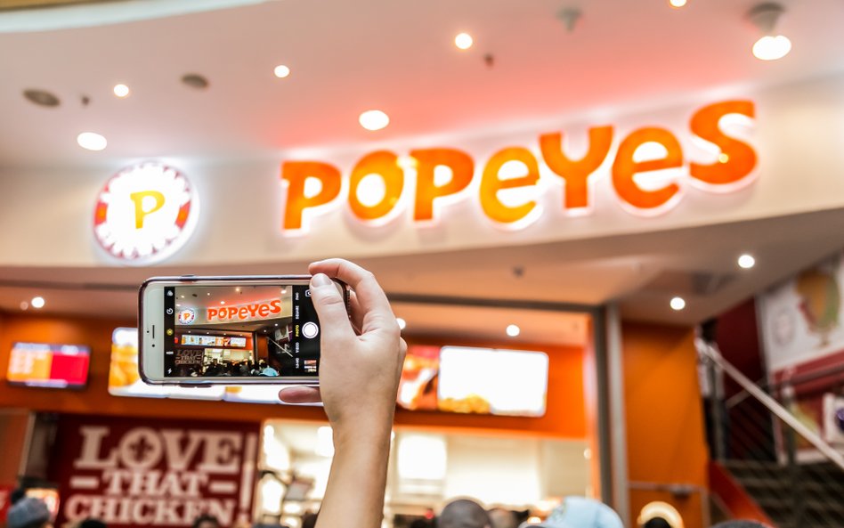 W których polskich miastach gigant fast food Popeyes otworzy lokale?