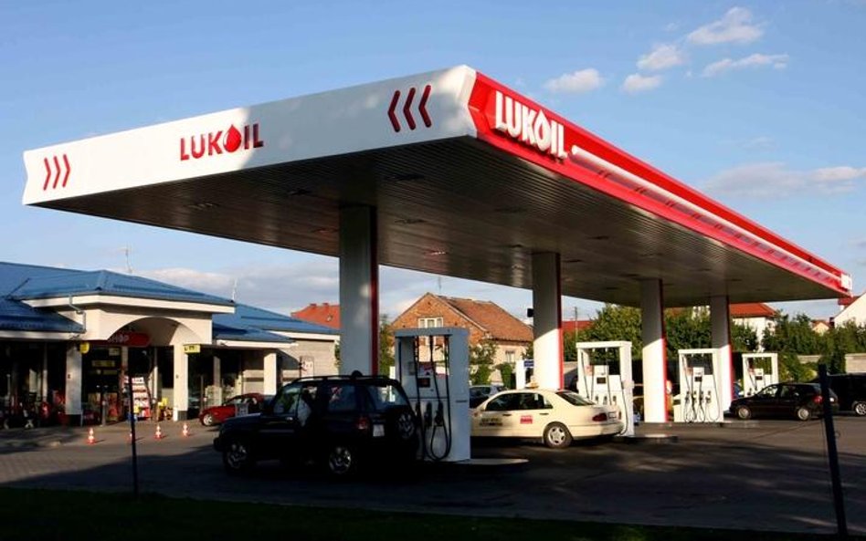 Tania ropa może być jeszcze tańsza