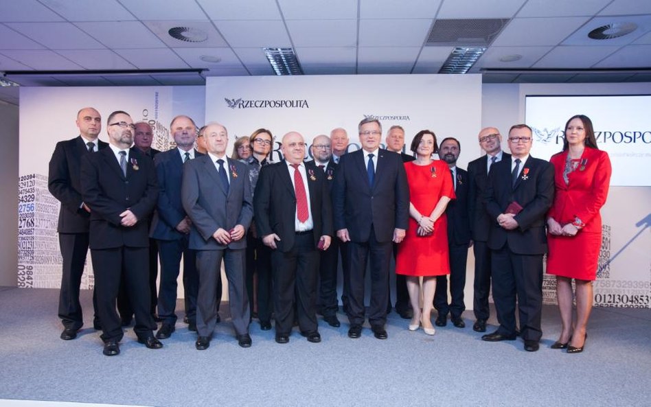 Prezydent RP Bronisław Komorowski odznaczył dziennikarzy "Rzeczpospolitej"