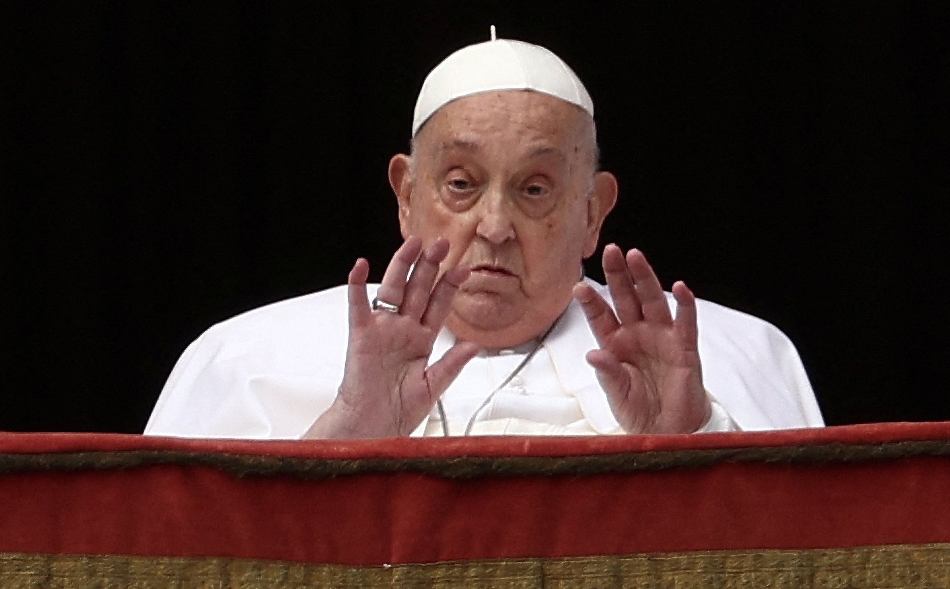 Papież pojawił się na balkonie bazyliki Świętego Piotra