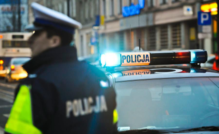 Po roku zawieszenia, należy policjanta zwolnić