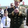 Rodzina Łukaszenków: prezydent Aleksander i syn Kola