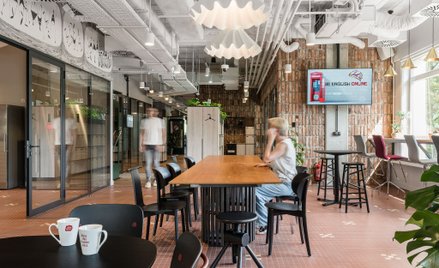 Nowy coworking w PDT Wola. Sale do pracy i pokoje do drzemki