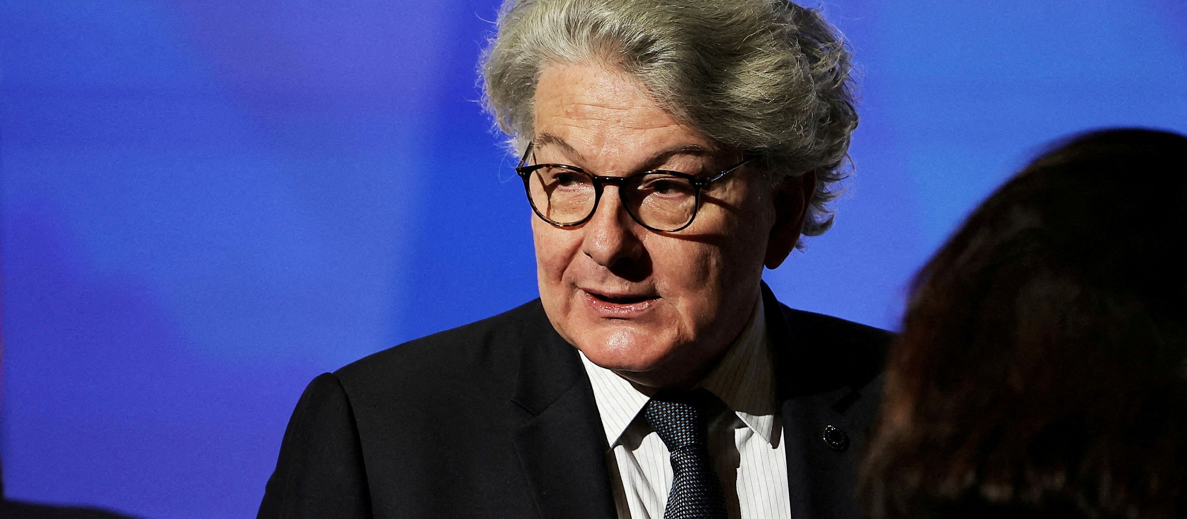 KE reaguje na zakaz wjazdu do USA dla pięciorga Europejczyków. Wśród nich unijny komisarz