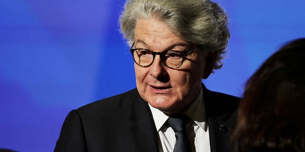 KE reaguje na zakaz wjazdu do USA dla pięciorga Europejczyków. Wśród nich unijny komisarz