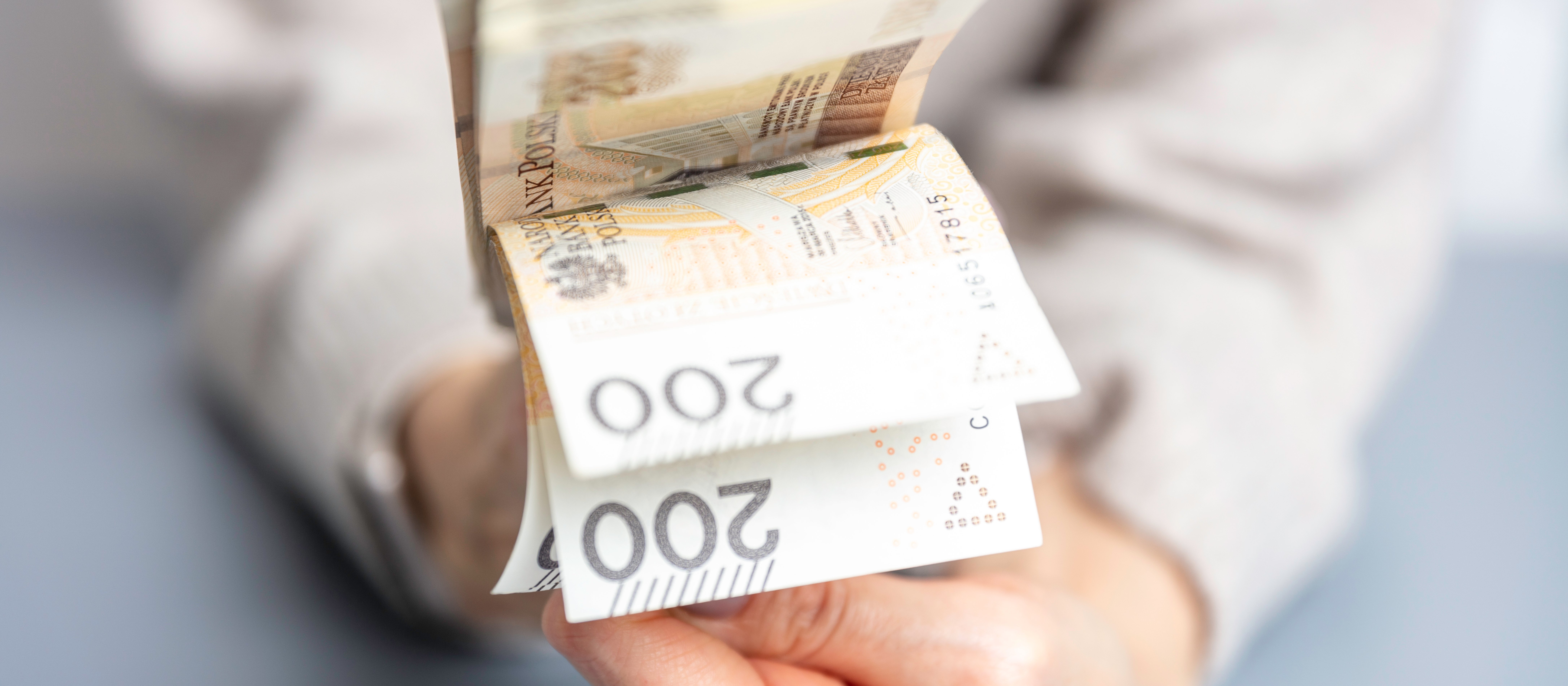 The zloty was unchangeable  at the beginning of the week. The MPC and S&P decisions may change this