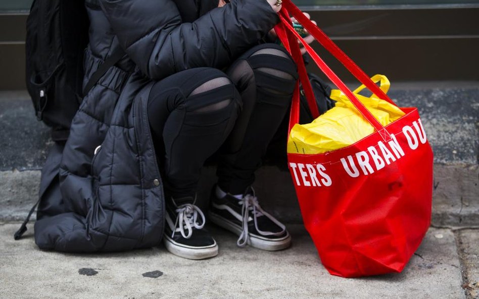 Amerykańska sieć odzieżowa Urban Outfitters będzie wypożyczać ubrania