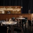 Bistro Finlandia znajduje się w budynku Finlandia Hall w Helsinkach, projektu najsłynniejszego fińsk