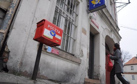 Poczta Polska będzie sprzedawać smartfony