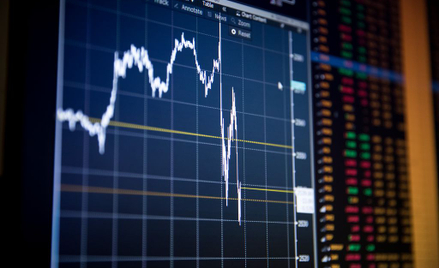 S&P500 spada czwartą sesję z rzędu