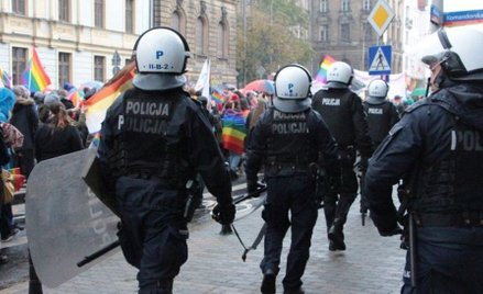 Wrocław: Szedł w kierunku Marszu Równości z nożami, krzyczał „Allah Akbar”