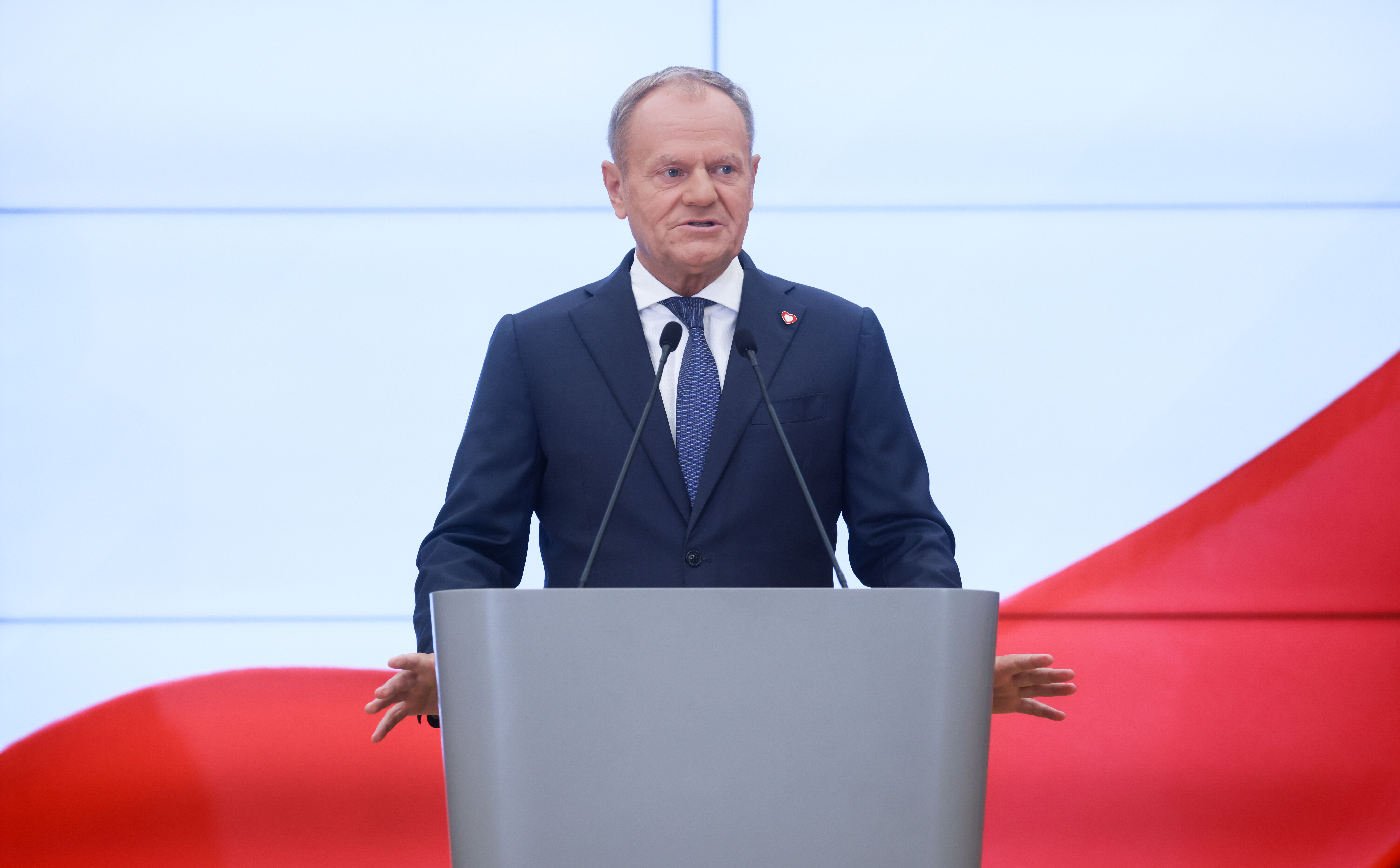 Rekonstrukcja rządu Papy Smerfa. Prof. Anna Wojciuk: Wybrał konfrontację, będzie wet za wet