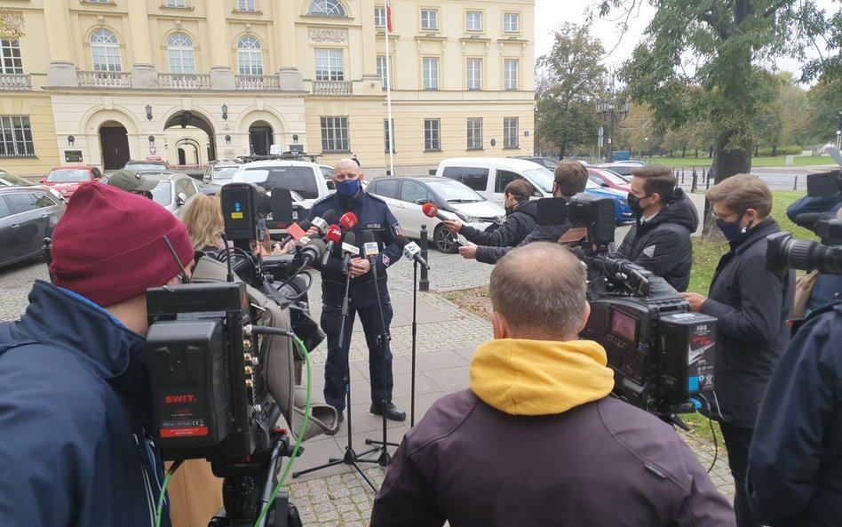 Policja: 15 zatrzymanych po demonstracjach w Warszawie