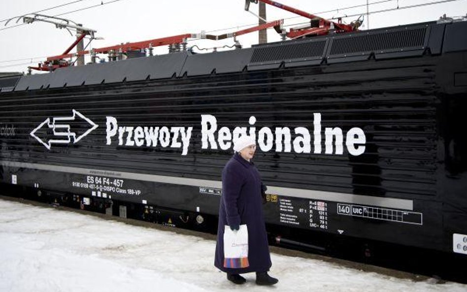 Zaległości w płatnościach InterRegio i Intercity na rzecz PKP Linie Kolejowe, w obu przypadkach prze