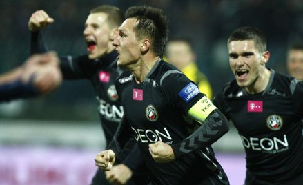 Piłkarze Polonii podczas meczu z Legią, 30 marca 2013 roku