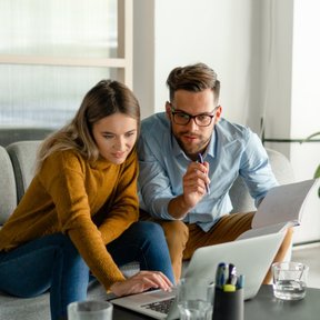 Jedną z zalet choremance jest to, że nie trzeba błyszczeć dowcipem ani opowiadać najlepszych histori