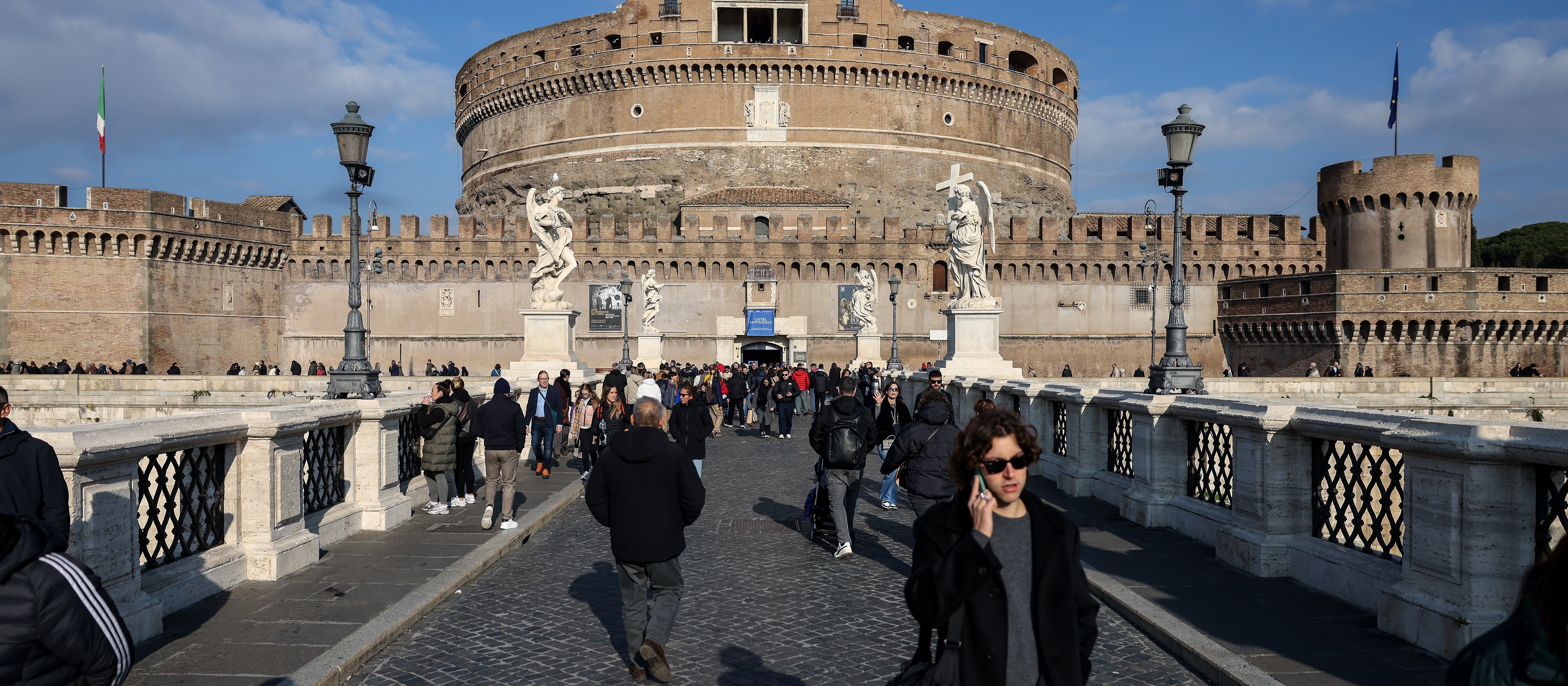 Kruk rozpycha się na rynku włoskim