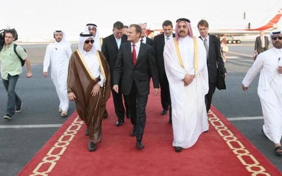 Premier Donald Tusk przyleciał w listopadzie 2008 r. do Kataru zachęcać do inwestycji w Polsce