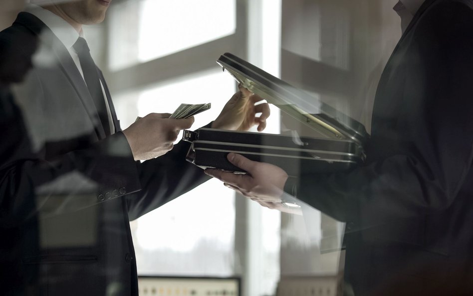 UOKiK bierze się za promotorów piramid finansowych