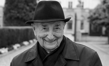 Prof. Kułakowski urodził się 10 sierpnia 1929 r. w Warszawie i przez całe życie był związany ze stol