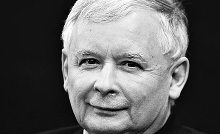 „Polityka”: w raporcie PiS aż 165 razy pada słowo „Polska”! Skandal!