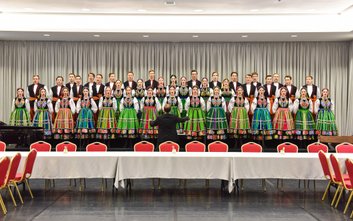 Zespół Pieśni i Tańca "Mazowsze" podczas występu