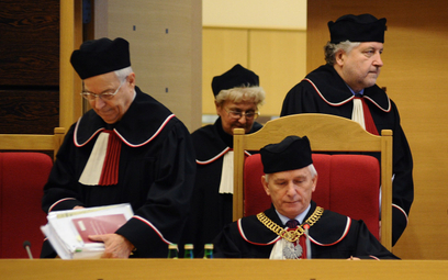 Sędziowie Trybunału Konstytucyjnego (obecnie w stanie spoczynku): Marek Mazurkiewicz (L), Ewa Łętows