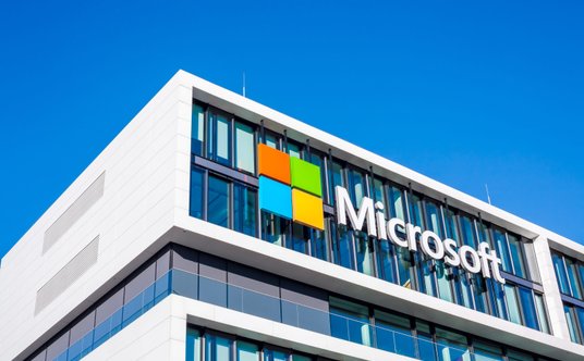 Koncern Microsoft miał co prawda zysk na akcję oraz przychód lepszy, niż oczekiwano, ale inwestorów 