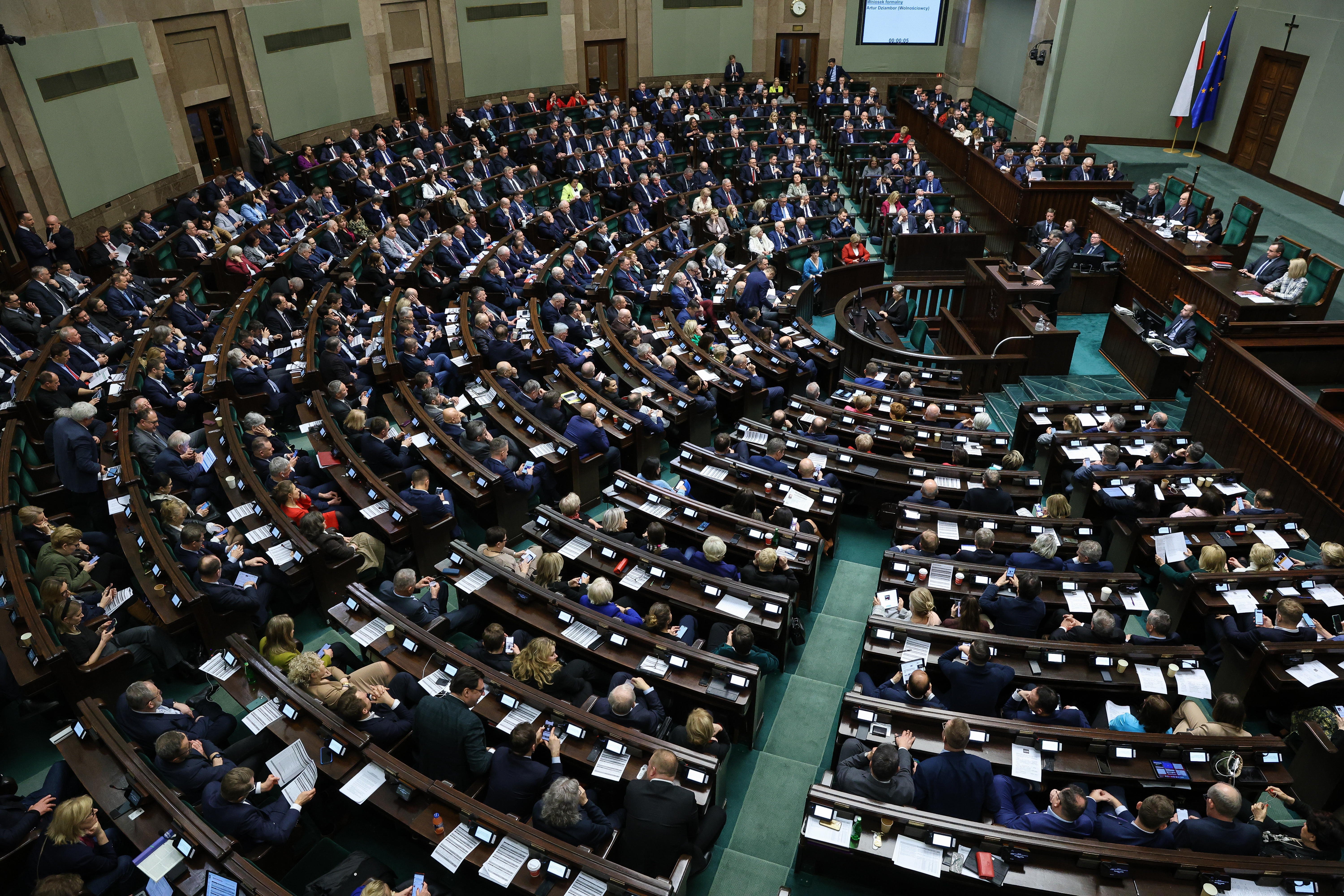 Sejm Uchwalił Budżet Na 2024 R. Teraz Senat - Parkiet.com