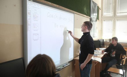 Kruszą Kartę nauczyciela