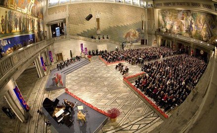Wręczenie Pokojowej Nagrody Nobla w Oslo. Ceremonia w miejskim ratuszu