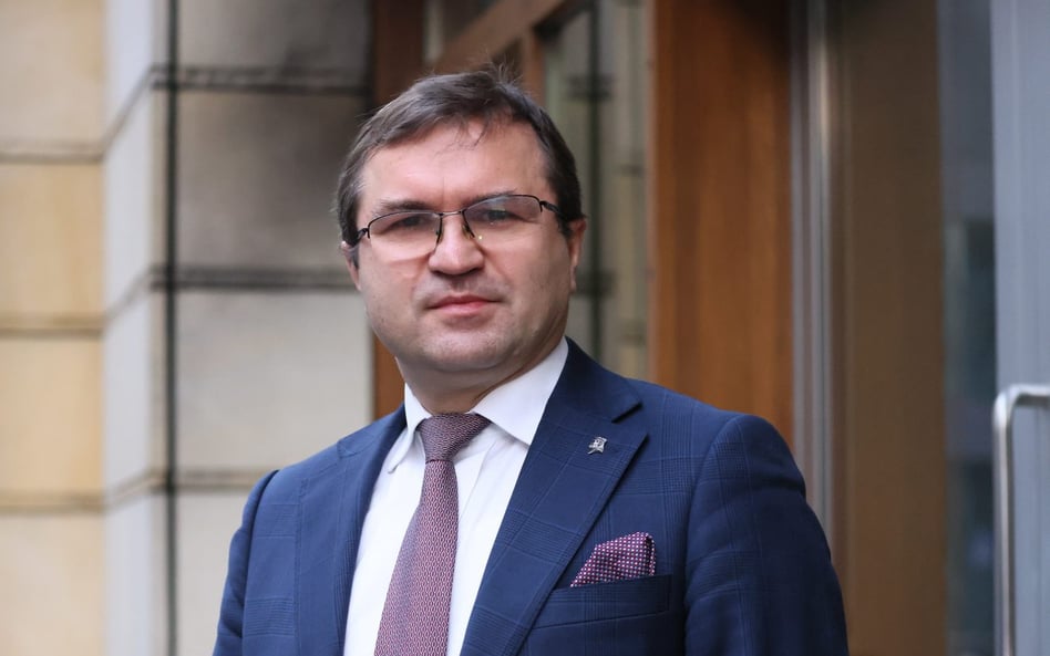 Zadzwonił do mnie Adam Bielan, żebym przeprowadził kwerendę w archiwum Wehrmachtu i sprawdził, czy w