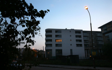 Miasto nie musi dbać o oświetlenie na obszarze społdzielni mieszkaniowej - wyrok WSA