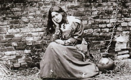 Teresa w roli Joanny d’Arc. To zdjęcie wykonane przez siostrę przyszłej świętej przeorysza klasztoru