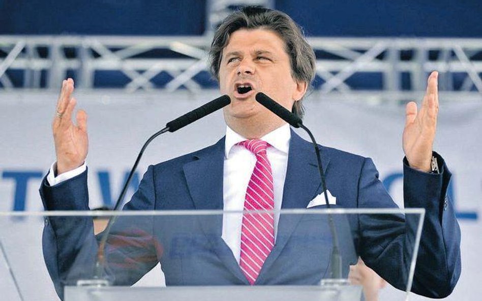 Janusz Palikot w swojej karierze politycznej świadomie posługuje się skandalem. Na zdjęciu w ubiegły
