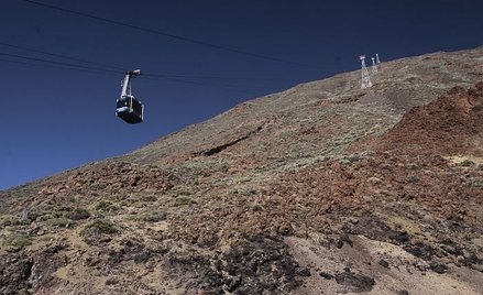 Turyści spędzili noc w kolejce na wulkan Teide