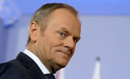Premier Donald Tusk ogłosił urealniony projekt centralnego lotniska krajowego