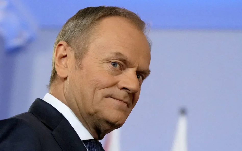 Premier Donald Tusk ogłosił urealniony projekt centralnego lotniska krajowego